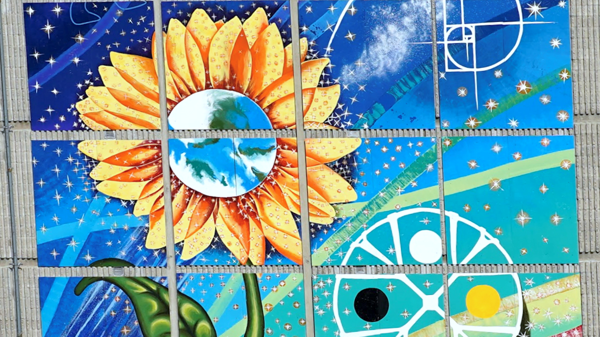 Gros plan sur la Fresque de la sagesse